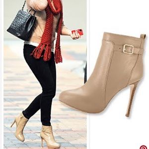 Ann Taylor stiletto boots 7 nude leather